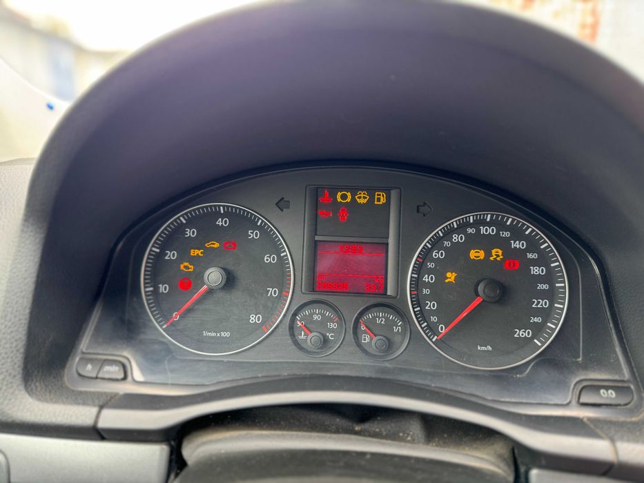 VW Jetta 2007, 1.6, перший власник