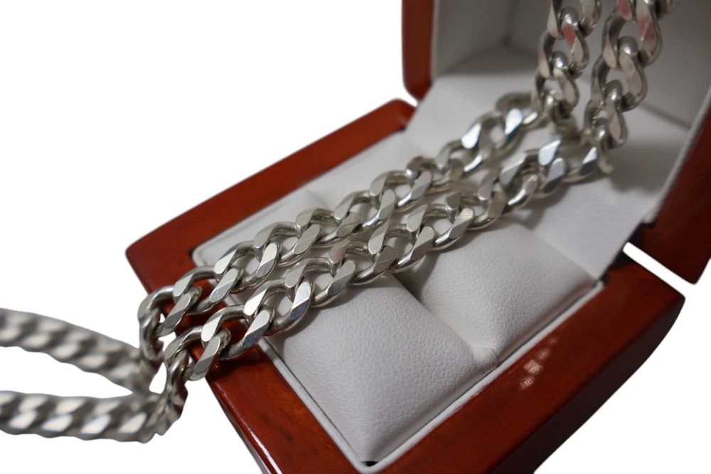 piękny srebrny łańcuszek 925 – 75,34 G – 80 CM