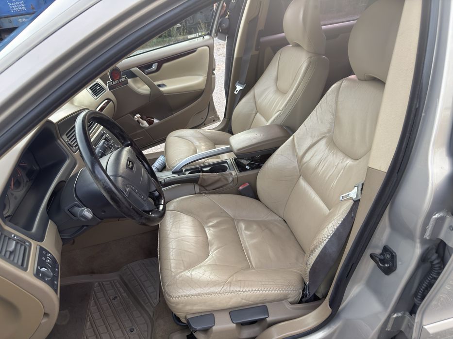 Volvo xc70 2.4t b/g