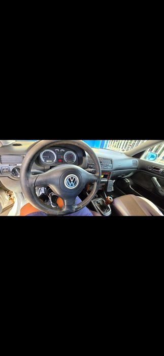 Volkswagen Bora 1.9 TDI (115 cv) — Caixa de 6 Velocidades