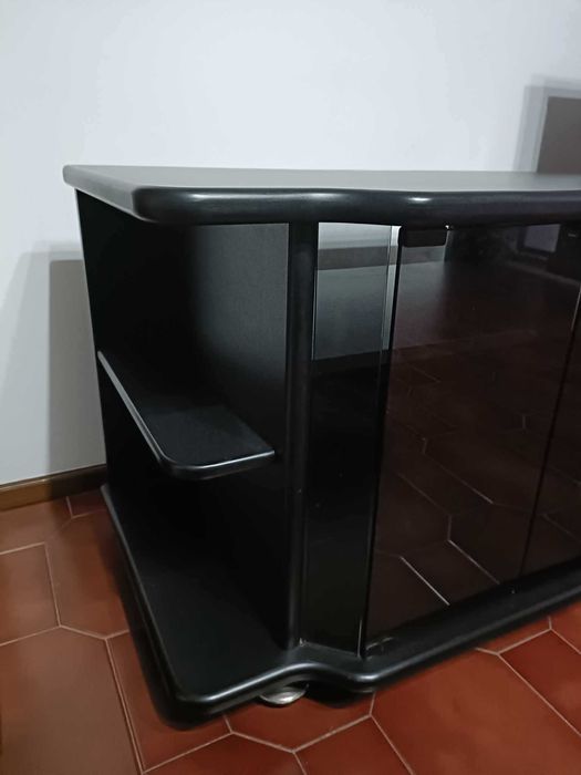 Móvel para televisão