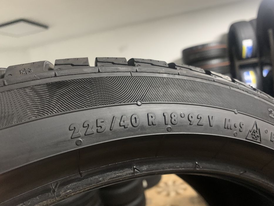 225/40/18 92V Continental Conti Winter Contact SSR