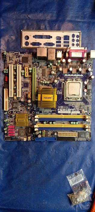 Материнська плата