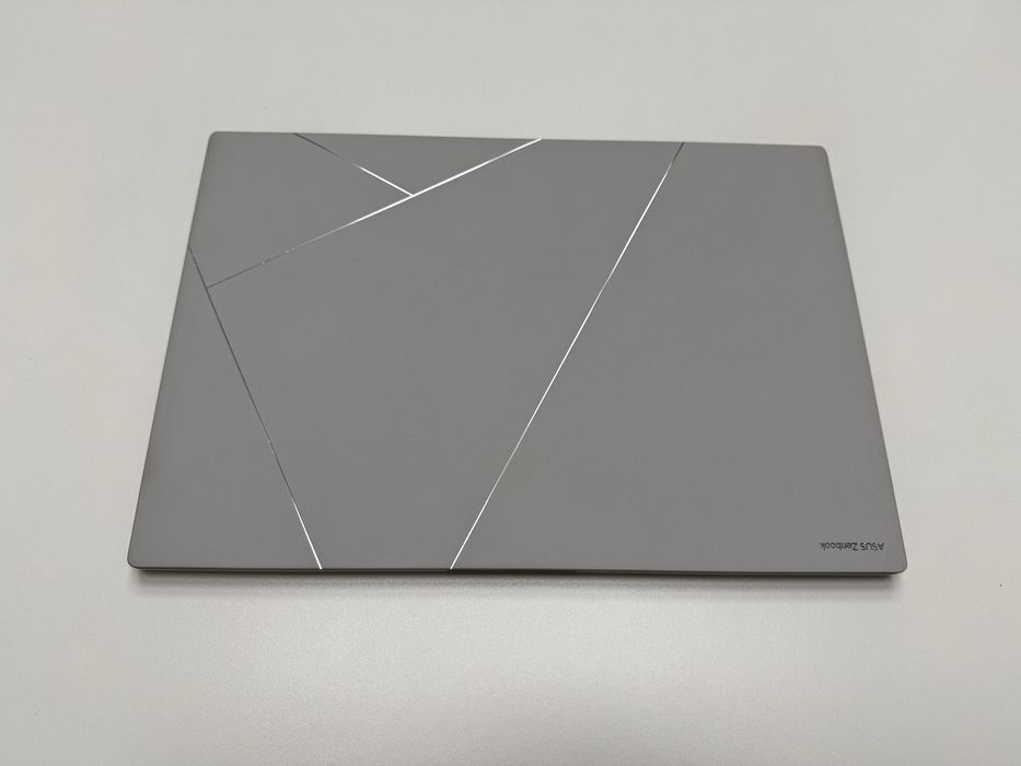 ASUS Zenbook S 16 OLED (2024)