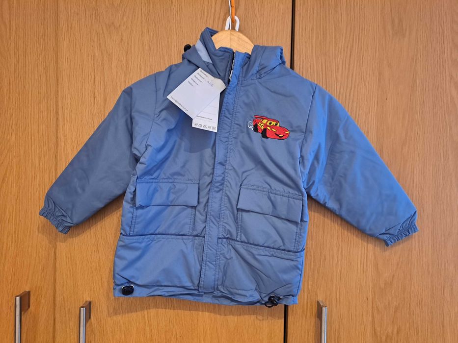 sprzedam kurtkę dziecięcą wiosenną z kapturem rozmiar 104