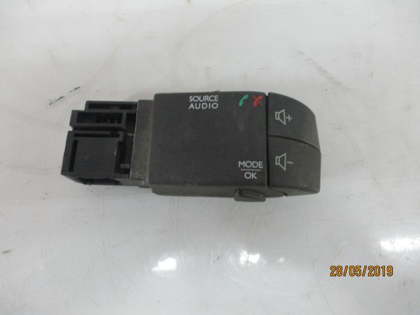 Interruptor / Botao DACIA Dokker (0S_)