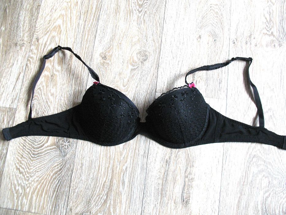 Biustonosz push-up 36 B czarny