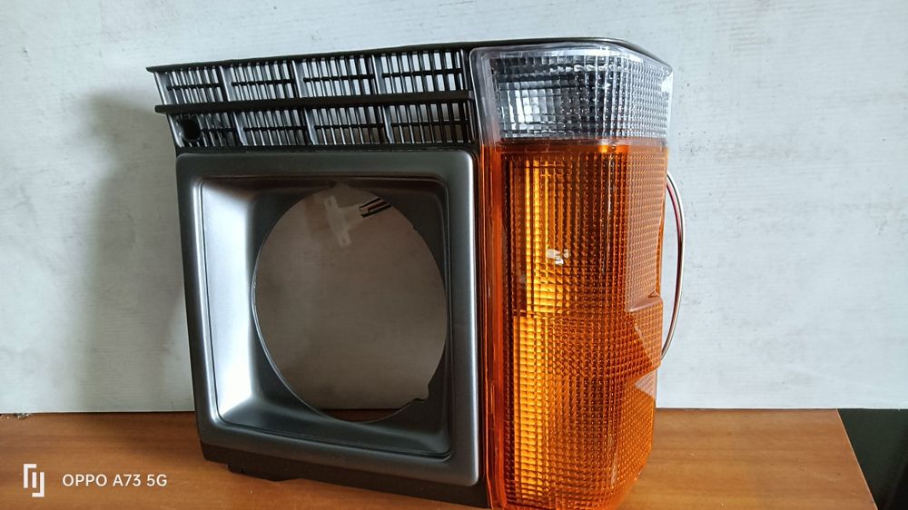 Pisca aro Mazda T3000 de 1981 novo