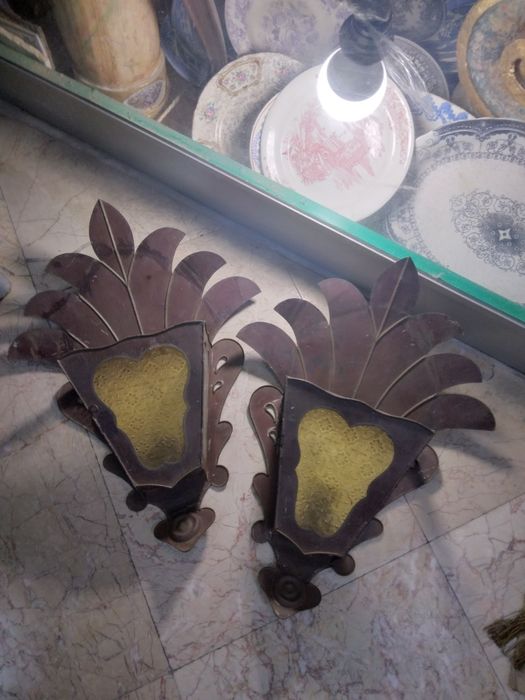 Duas lanternas ilectrificada  arte nova  em chapa