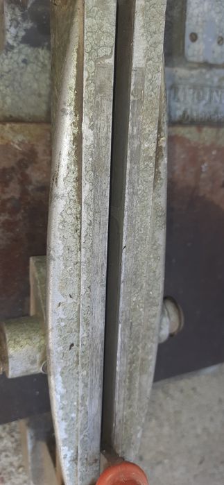 Плиткорез монтолит.