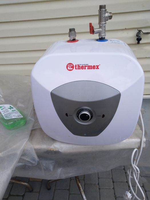 Продам бойлер на 10 л Thermex