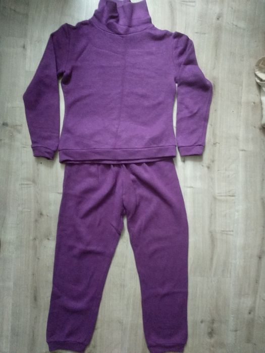 Продам костюм р. S