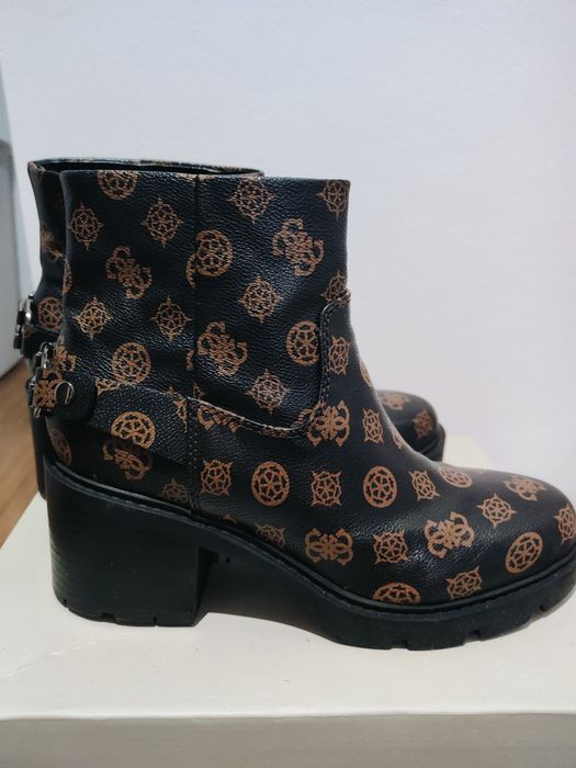 Botki damskie Guess 39