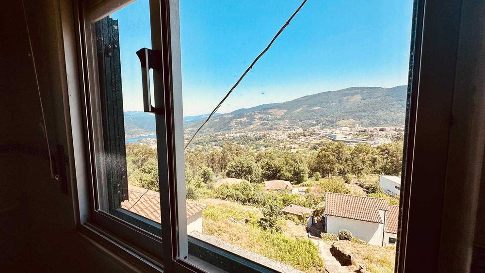 Excelente OPORTUNIDADE Vivenda em Ribeira de Pena 4 ARTIGOS