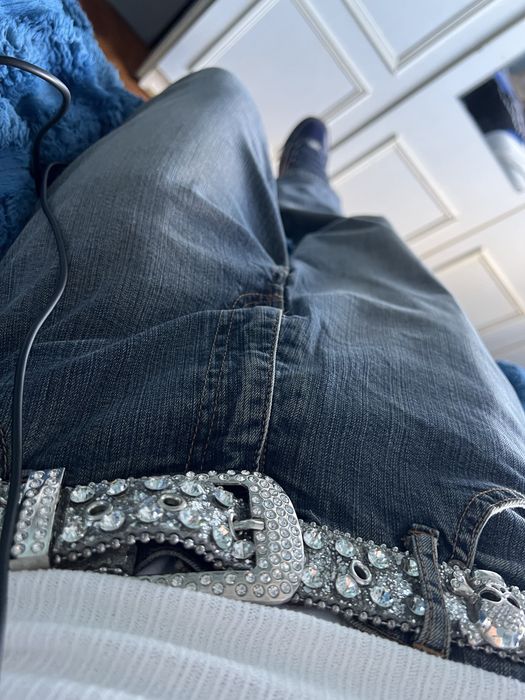 Джинсы bootcut.