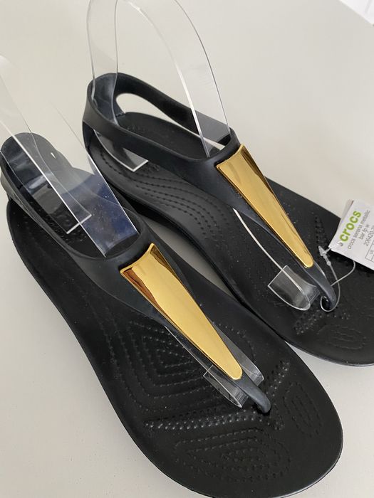 Nowe japonki Crocs Serena Metallic Bar r. 37/38 W7