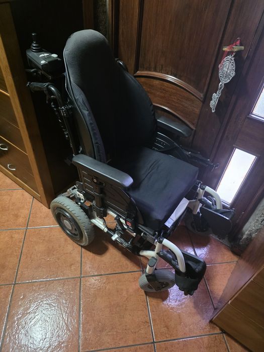 Cadeiras  Rodas Eletrica