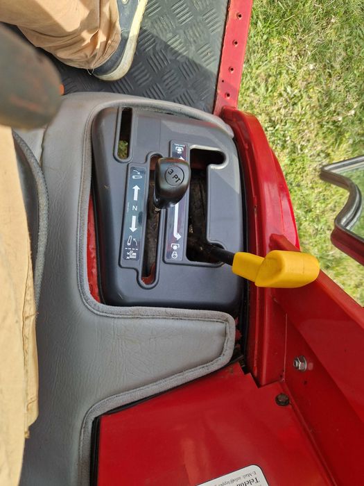 traktorek komunalny Shibaura SX26 rok 2015 kabina , 4x4