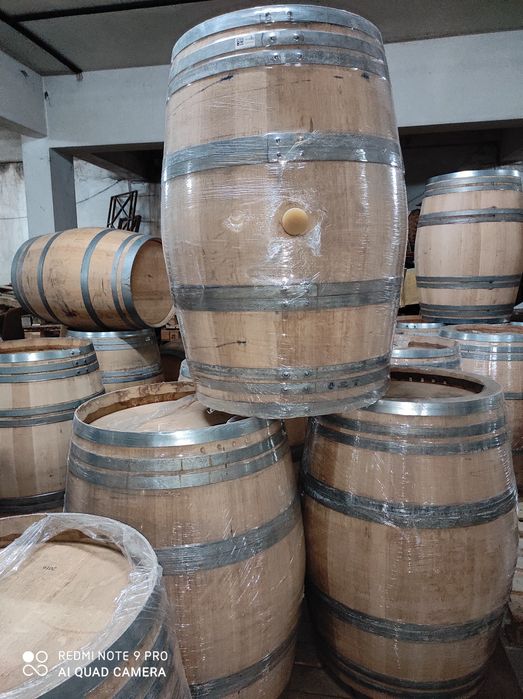 Pipos/Pipas/Barril/Barris/Barricas em Madeira