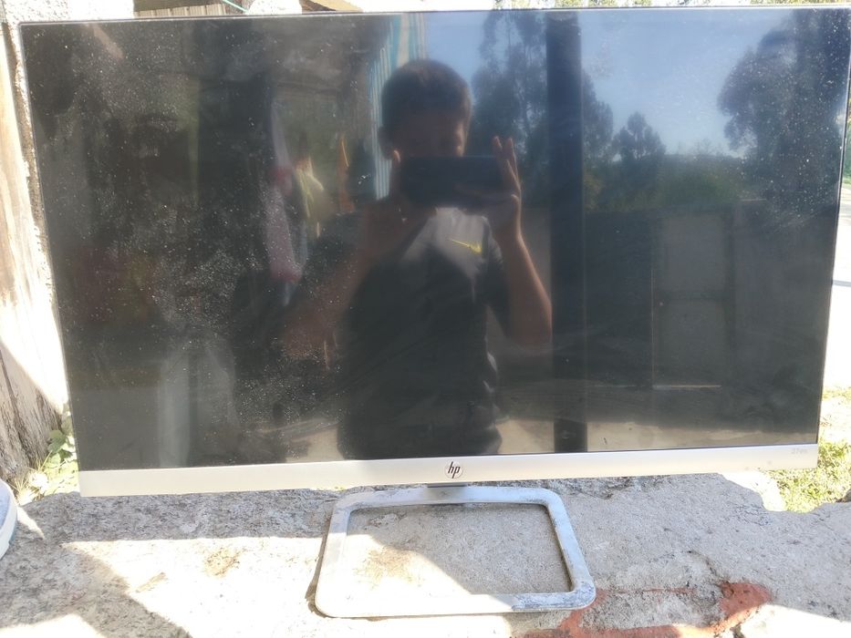 Monitor marca HP ano 24