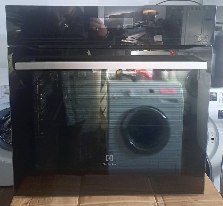 Sprzedam piekarnik firmy Electrolux
