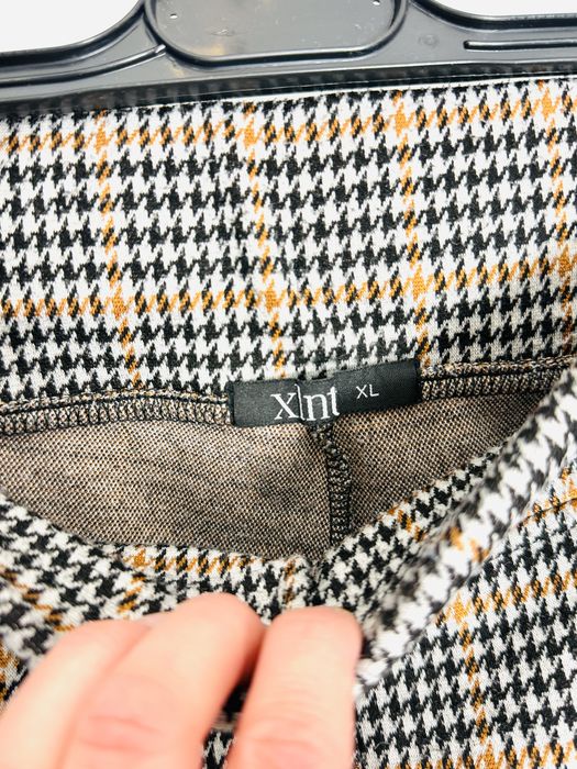 Legginsy kryjące w drobną kratkę 4XL 48