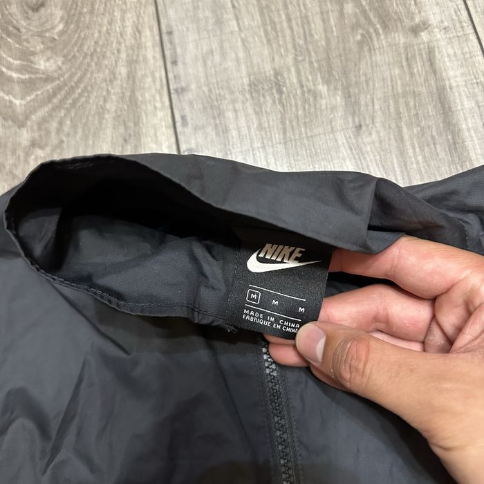 nike жіноча вітровка оригінал