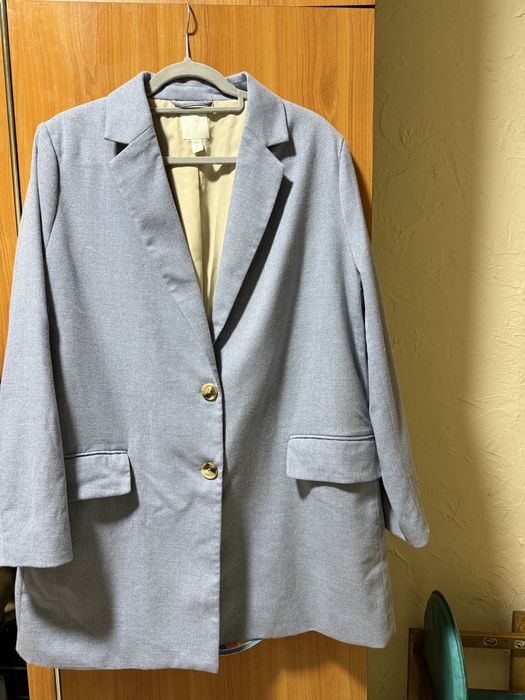 Продам блакитний блейзер H&M оверсайз, прямий крій