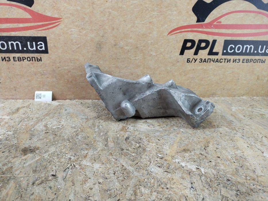 Infiniti FX 2002-2012 кронштейн опора подушки двигателя левая