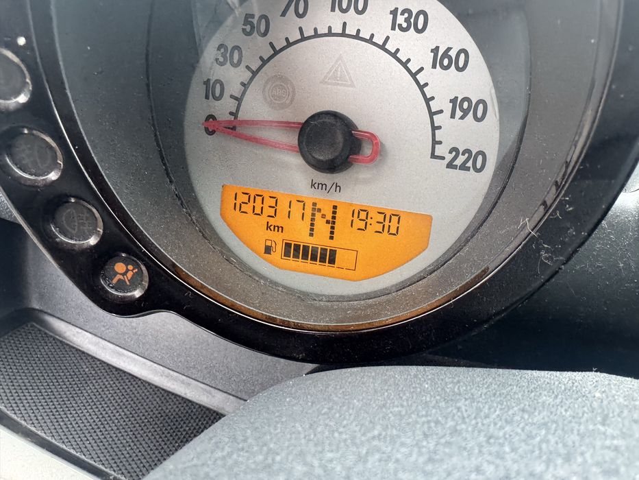 Мерседес смарт smart forfour 1,3