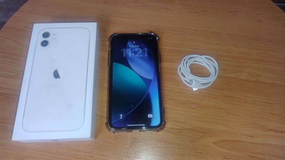 Telefon iPhone 11
