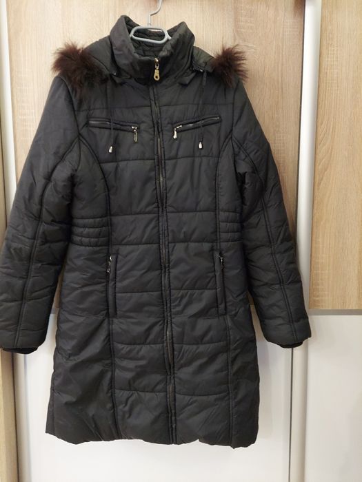Długa zimowa kurtka