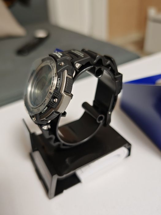 Casio SGW-100-1VCF  із цифровим компасом, термометром