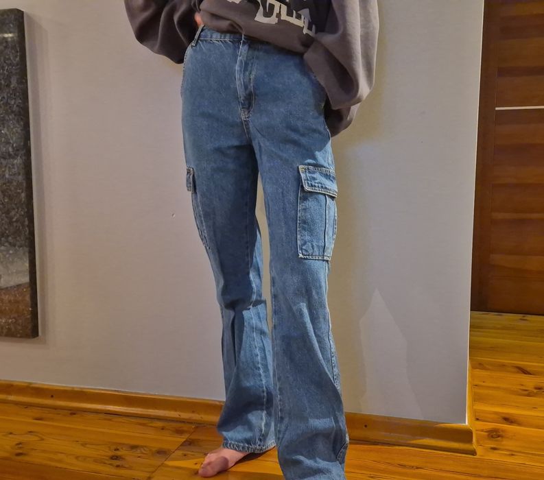 Spodnie jeansowe 34 XS Stradivarius jeansy z kieszeniami cargo bojówki