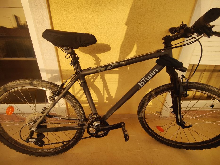 Pack Bicicleta B'Twin 5.0 + Cadeado de Corrente Decathlon + Bomba + Pneus Extra