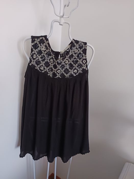 Blusa em branco e preto S. Da Zara. Sem uso.