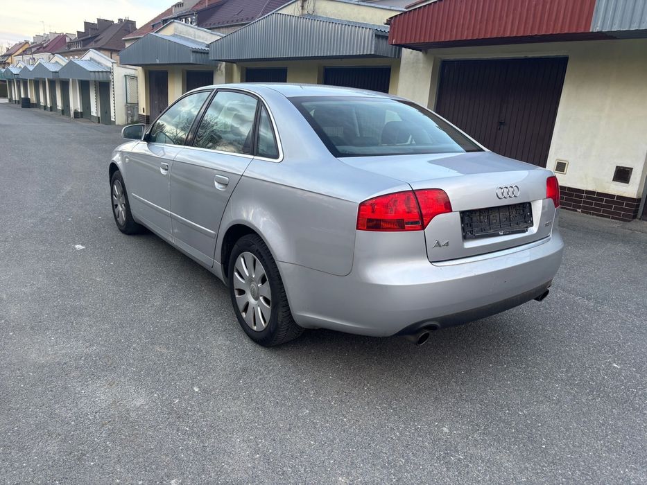 Sprzedam Audi A4B7 1,8T