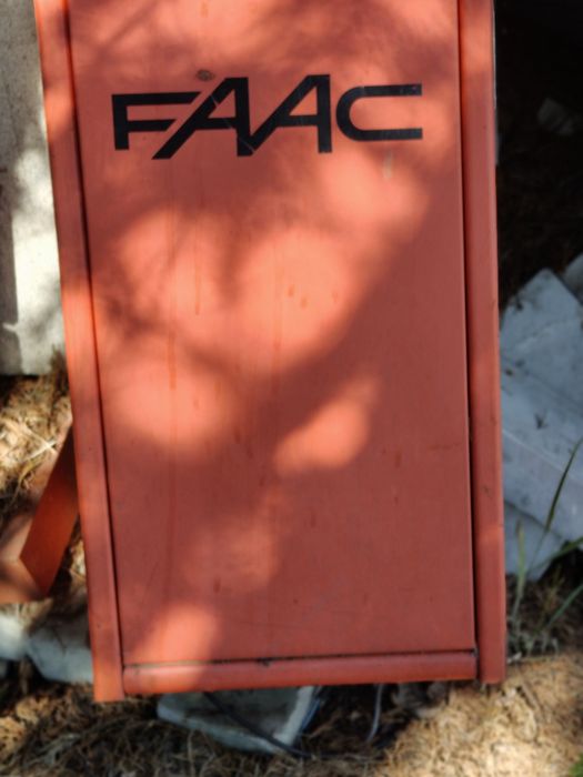 Napęd szlabanu FAAC