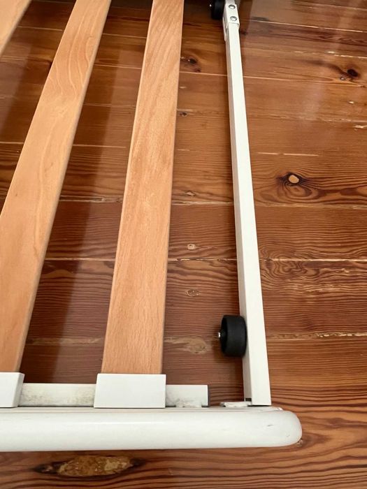 Cama dupla gavetão ikea com colchões e roupa de cama