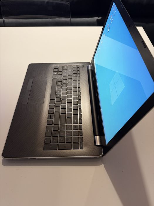 HP LAPTOP IN EXCELLENT CONDITION64739474635905124