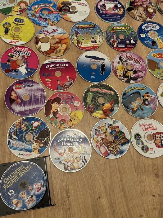 Zestaw bajek na płyty DVD CD