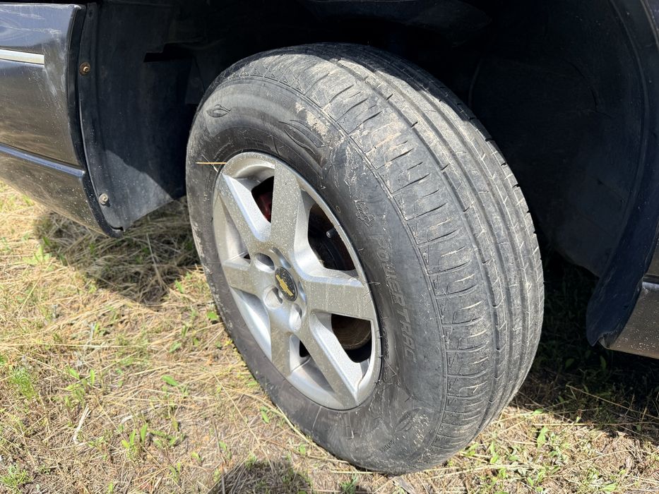 Диски з гумою 205/70 R15 chevrolet 5x115 літні покришки