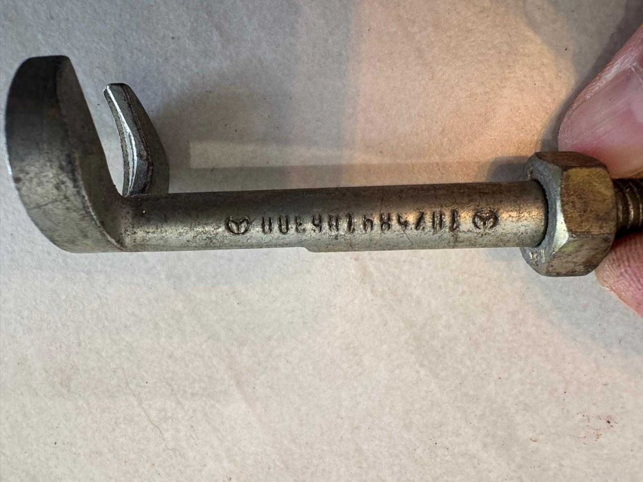 Ferramenta original Mercedes-Benz para válvulas