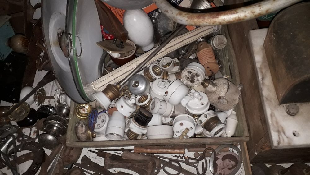 Chaves fechaduras ferragens ferramentas