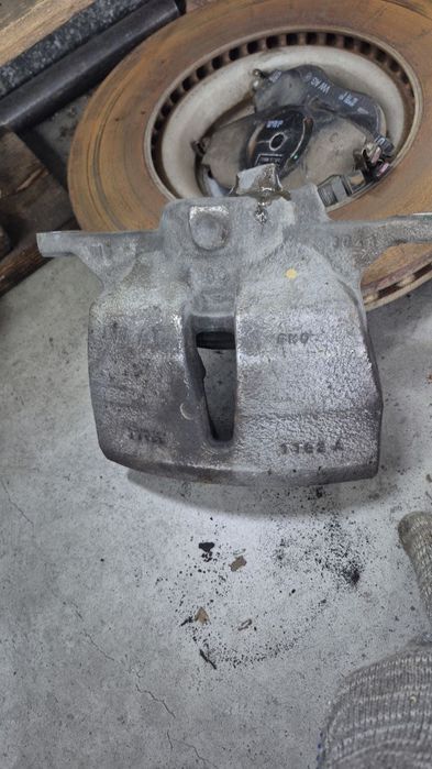 гальмівний супорт Volkswagen Tiguan 24 рік бу оригінал