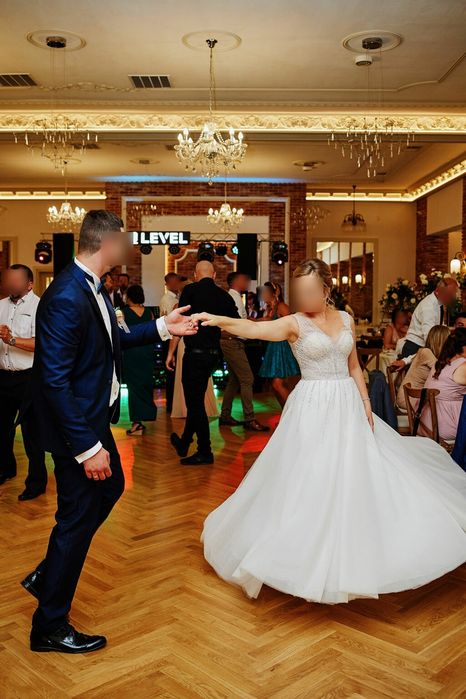 Przepiękna suknia ślubna