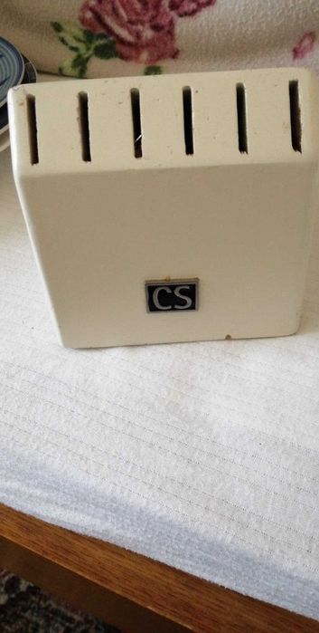 Blok drewniany na noże firmy CS.