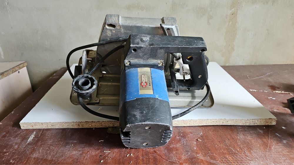 Продам циркулярну пилу ВКS 57.