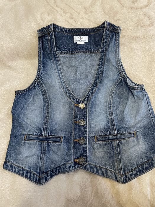 Жилетка джинсовая