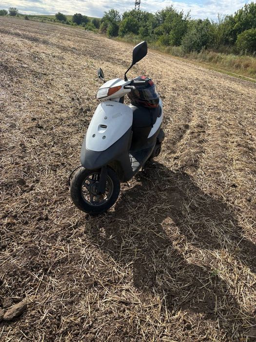Продам скутер Suzuki Let's 2 (50 кубів).